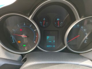 2013 Chevrolet Cruze I Рестайлинг, чёрный, 360000 рублей, вид 4