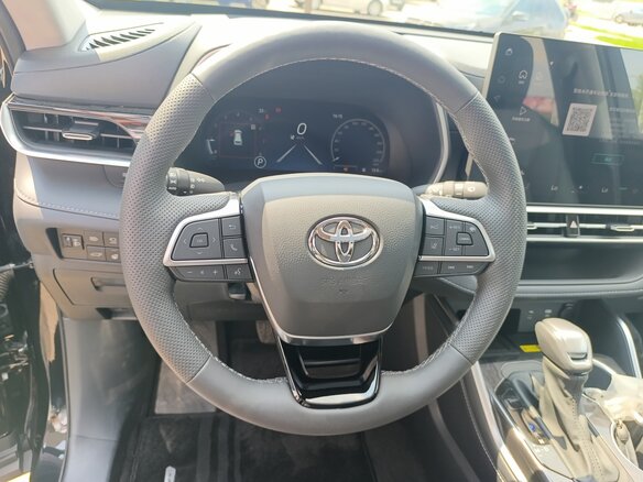 2026 Toyota Highlander IV (XU70), чёрный, 5550000 рублей - вид 12