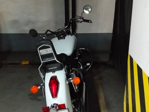 2006 Honda Shadow 750, белый, 500000 рублей - вид 8