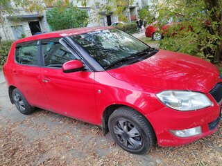 2011 Skoda Fabia II Рестайлинг, красный, 210000 рублей, вид 3