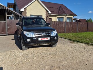 2014 Mitsubishi Pajero IV Рестайлинг 2, чёрный, 2390000 рублей, вид 3