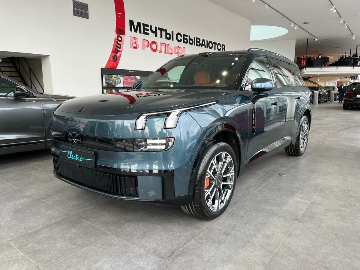 Открыть фотографии: Lynk & Co 900