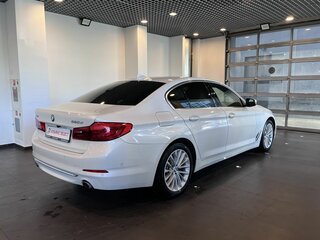 2020 BMW 5 серии 520d xDrive VII (G30/G31/G38), белый, 4400000 рублей, вид 3