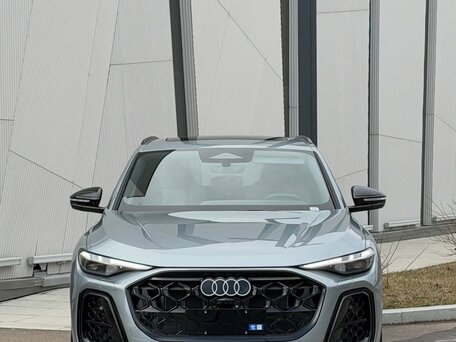 2026 Audi Q5 40 TFSI III (GU), серый, 5210000 рублей, вид 2