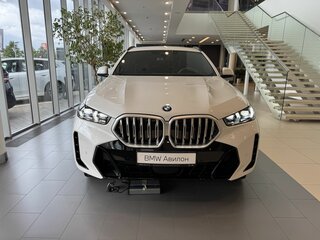 2025 BMW X6 40i III (G06) Рестайлинг, белый, 15142530 рублей, вид 3