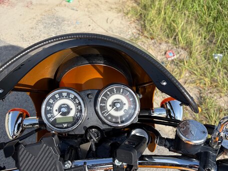2011 Kawasaki W 800, золотистый, 600000 рублей, вид 5