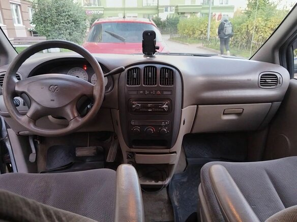 2003 Dodge Caravan 4-speed IV, серебристый - вид 7