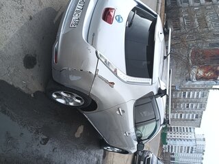 2011 Nissan Leaf I (ZE0/AZE0), серебристый, 700000 рублей, вид 2