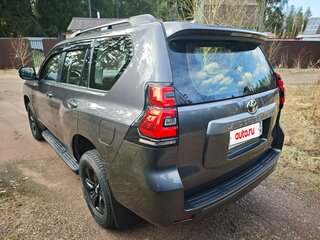 2021 Toyota Land Cruiser Prado 150 Series Рестайлинг 3, серый, 6500000 рублей, вид 5