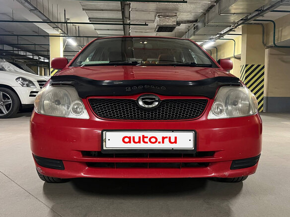 2001 Toyota Corolla Runx IX (E120, E130), красный, 450000 рублей