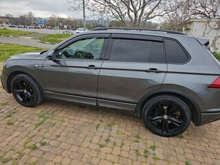 2019 Volkswagen Tiguan II, серый, 3900000 рублей, вид 3