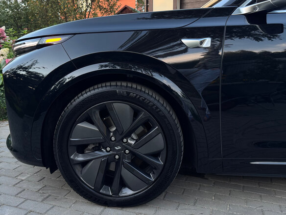 2024 Li Auto (Lixiang) L7 52.3 kWh I Рестайлинг, чёрный - вид 19