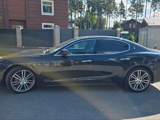2019 Maserati Ghibli S Q4 III Рестайлинг, чёрный, 6000000 рублей, вид 3