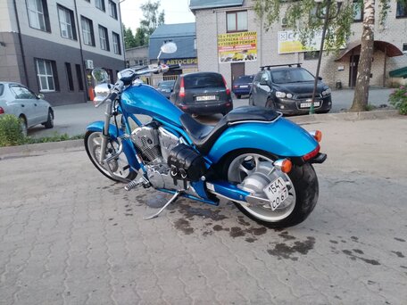 2011 Honda VT 1300CX Fury, синий, 800000 рублей, вид 3