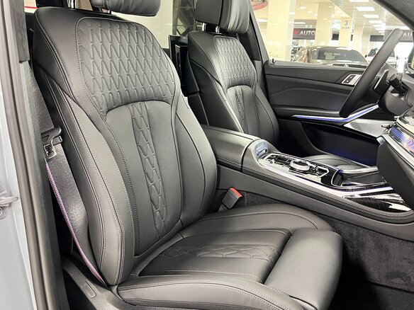 2026 BMW X7 40d I (G07) Рестайлинг, серый, 17999000 рублей - вид 31