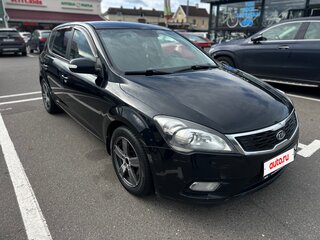 2011 Kia Ceed I Рестайлинг, чёрный, 900000 рублей, вид 1