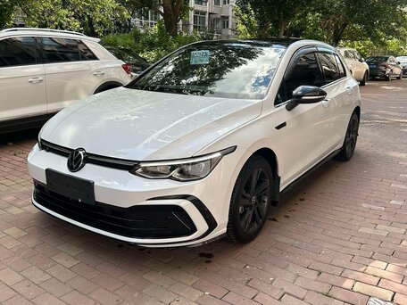 Volkswagen Golf VIII