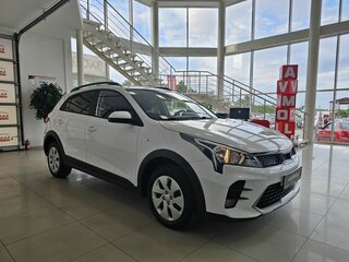 2022 Kia Rio X IV Рестайлинг, белый, 1966000 рублей, вид 5