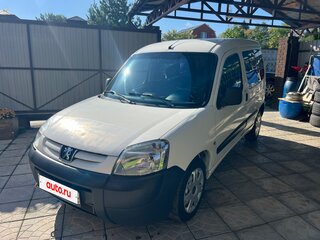 2010 Peugeot Partner II, белый, 330000 рублей, вид 1