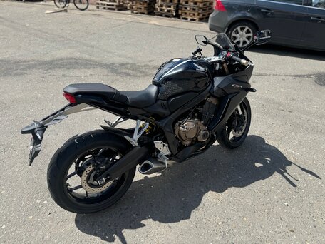 2021 Honda CBR 650R, чёрный, 820000 рублей, вид 3