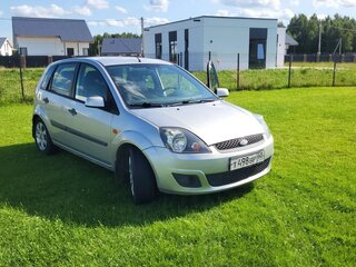 2006 Ford Fiesta Mk5, серебристый, 350000 рублей, вид 4