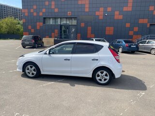2011 Hyundai i30 I Рестайлинг, белый, 600000 рублей, вид 3