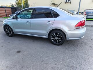 2015 Volkswagen Polo V, серебристый, 720000 рублей, вид 5
