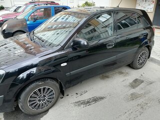 2009 Kia Rio II, чёрный, 445000 рублей, вид 2