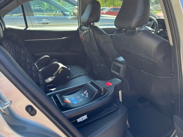 2022 Toyota Camry US Market VIII (XV70) Рестайлинг, серый, 2690000 рублей - вид 12