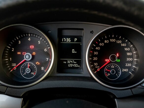 2012 Volkswagen Golf VI, чёрный, 795000 рублей - вид 19