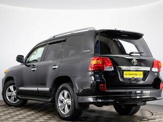 2015 Toyota Land Cruiser 200 Series Рестайлинг 1, чёрный, 4049000 рублей, вид 4