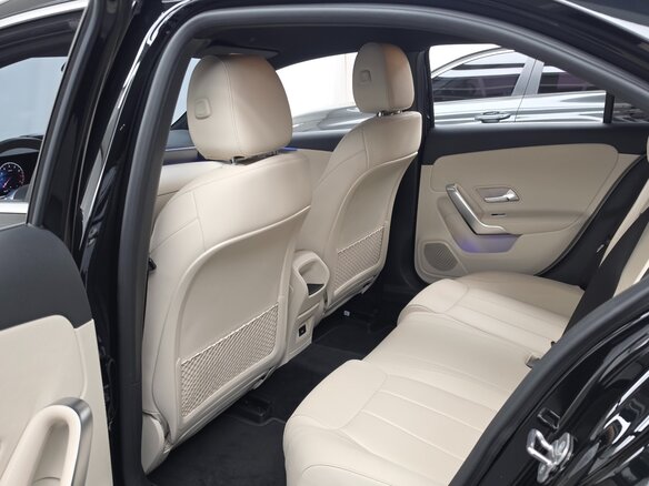 2025 Mercedes-Benz A-Класс 220 IV (W177) Рестайлинг, чёрный, 4200000 рублей - вид 20