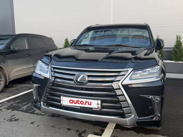 2016 Lexus LX 570 III Рестайлинг 2, чёрный, 6950000 рублей - вид 3