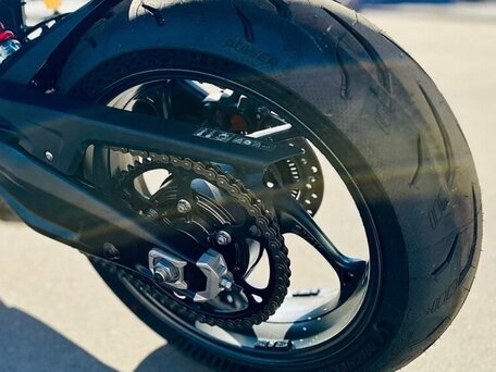 2024 Triumph Daytona 600, чёрный, 1060000 рублей, вид 5