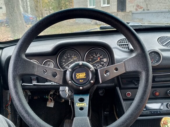 1997 Lada (ВАЗ) 2106, белый, 105000 рублей - вид 5