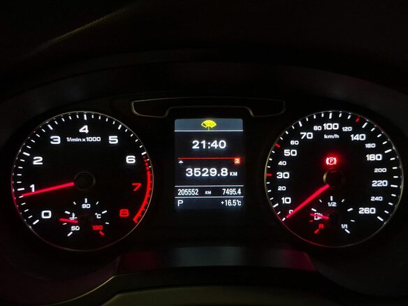 2012 Audi Q3 I (8U), белый - вид 19