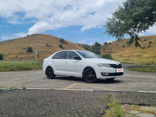 2017 Skoda Rapid I Рестайлинг, белый, 1450000 рублей, вид 2