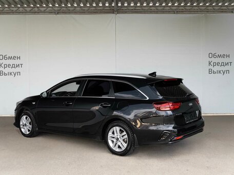 2019 Kia Ceed III, чёрный, 1599000 рублей, вид 4