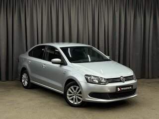 2013 Volkswagen Polo V, серебристый, 634888 рублей, вид 2
