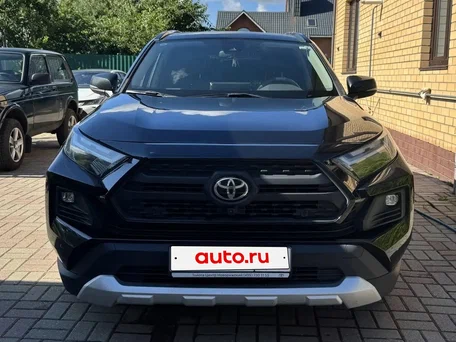 2023 Toyota RAV4 V (XA50), чёрный, 3190000 рублей, вид 1