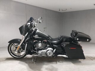 2014 Harley-Davidson Street Glide, чёрный, 1113000 рублей, вид 2