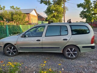 1999 Renault Megane I Рестайлинг, зелёный, 190000 рублей, вид 5