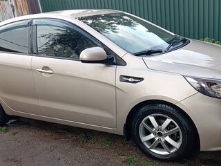 2015 Kia Rio III Рестайлинг, бежевый, 1230000 рублей, вид 3
