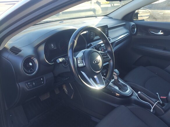 2018 Kia Cerato IV, серый, 1450000 рублей - вид 7