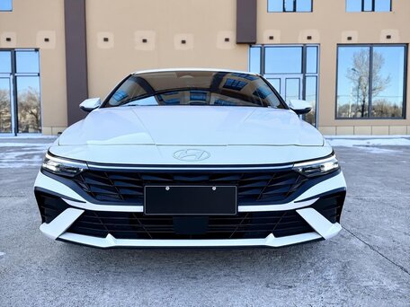 2023 Hyundai Elantra VII (CN7) Рестайлинг, белый, 1720000 рублей, вид 3