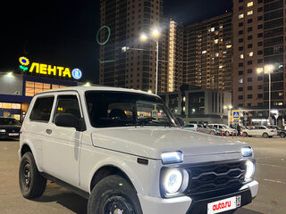2009 Lada (ВАЗ) 2121 (4x4) I Рестайлинг, белый, 300000 рублей, вид 1