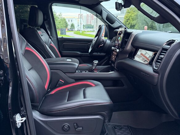 2025 Ram 1500 RHO V Рестайлинг, чёрный, 10800000 рублей - вид 13