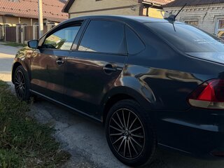2018 Volkswagen Polo V Рестайлинг, серый, 750000 рублей, вид 5