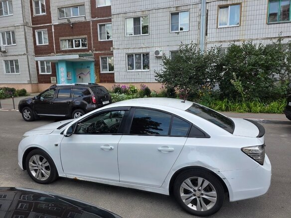 2012 Chevrolet Cruze I, белый, 560000 рублей - вид 3