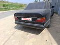 1987 Mercedes-Benz W124 200, голубой - вид 1